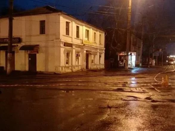 Порошенко доручив місцевій владі допомогти звільненим заручникам у Харкові