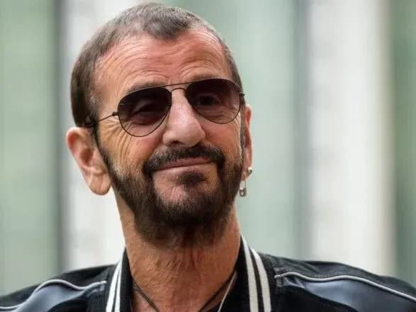 Рінго Старра з The Beatles посвятили у лицарі