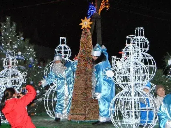 В Україні зібрали ялинку із 24 тис. олівців