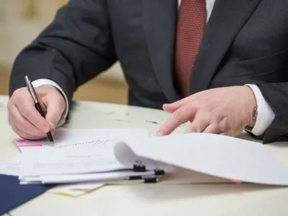 Президент підписав закон щодо спрощення ведення бізнесу і залучення інвестицій