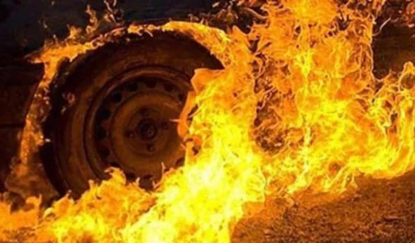 Автобус з 30 дітьми загорівся у Петербурзі