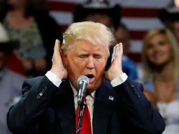 Трамп назвав себе “дуже стабільним генієм”