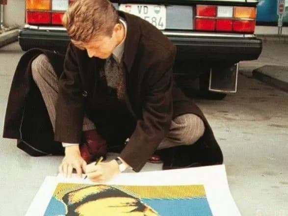 Автомобіль Девіда Боуї продали за рекордну суму