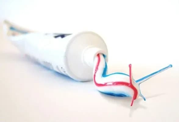 В Великій Британії заборонили використовувати пластикові мікрочастинки в засобах гігієни