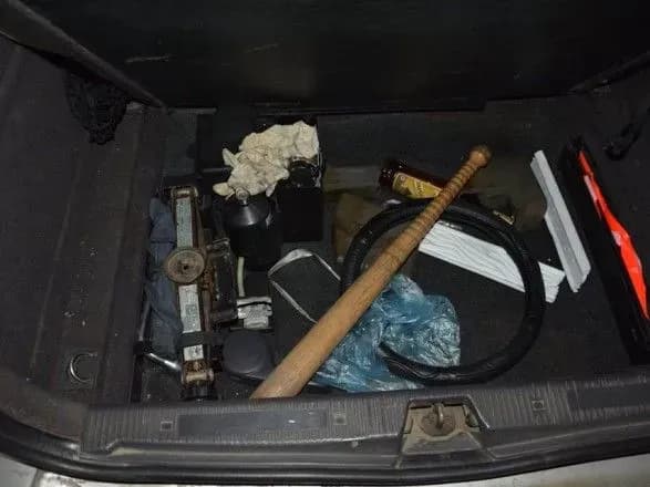 На Закарпатті зловмисник забив битою 19-річного хлопця