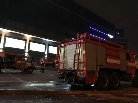 Стали відомі подробиці пожежі у столичному торгівельному центрі