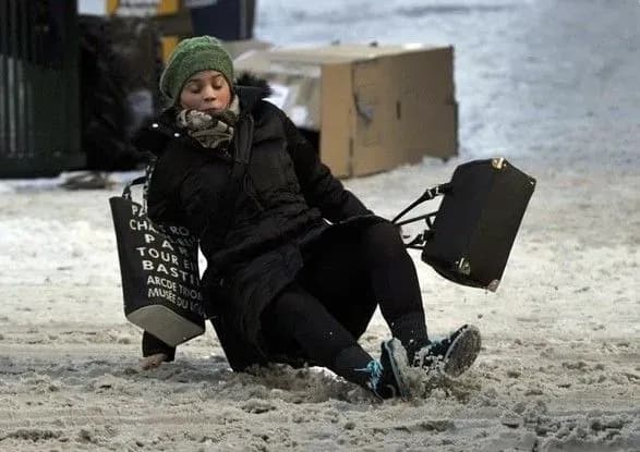 Киян попередили про ожеледицю на дорогах 19 січня