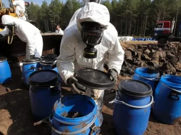 У ВР запропонували ліквідувати перевізників токсичних відходів