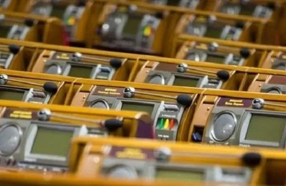 Рада сьогодні послухає уряд та розійдеться на канікули до лютого