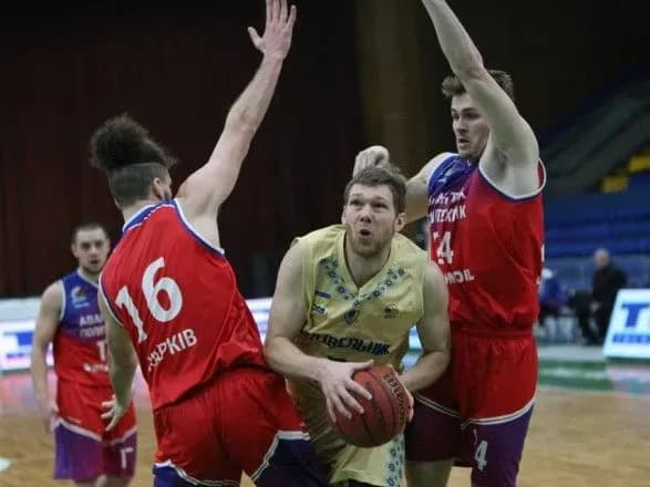 "Будівельник" завдав поразки аутсайдеру Суперліги "Політехніку"