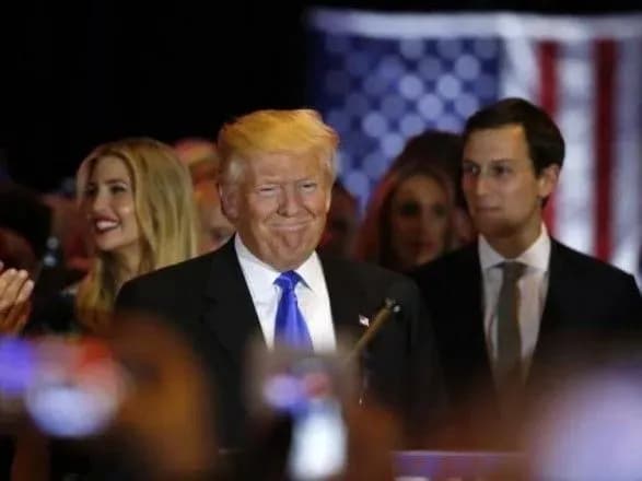 ЗМІ: вартість квитків на вечірку Трампа починається від 100 тисяч доларів США на двох