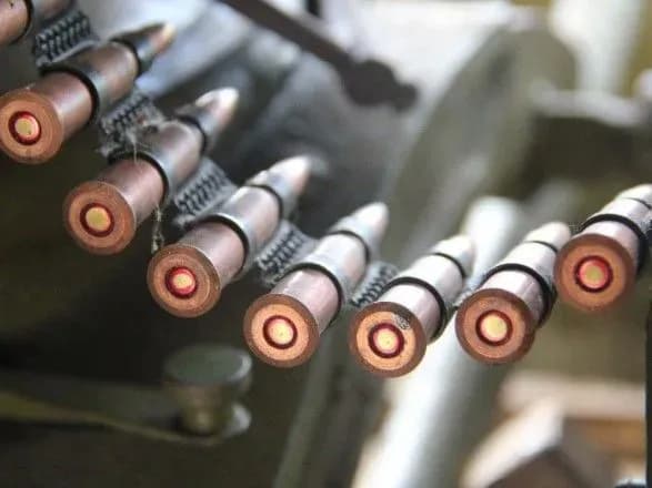 Штаб АТО: бойовики обстріляли автобус з пасажирами в сірій зоні