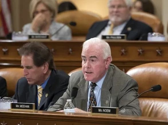 У США почали розслідування стосовно викритого в домаганнях конгресмена