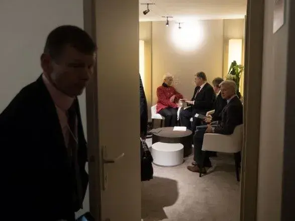 Порошенко - Лагард: для нас дуже важливо продовжувати співпрацю із МВФ