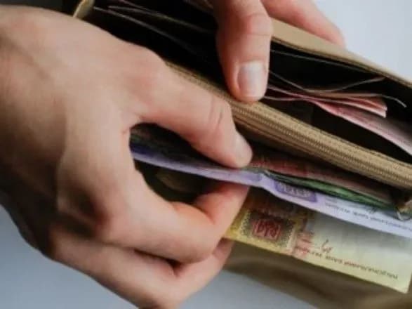 Максимальний розмір допомоги із безробіття становить 7,4 тисячі гривень