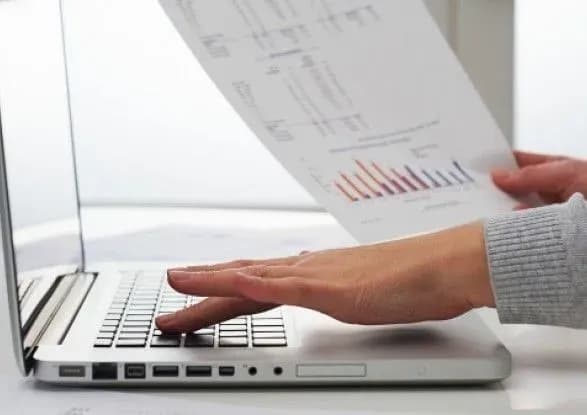 Безробітних за рік поменшало на 9%