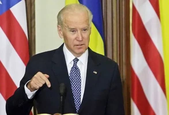 Байден порадив Трампу уважно стежити за тим, як українці виконують обіцянки