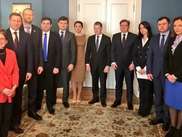 Волкер поінформував нардепів про переговори з Росією