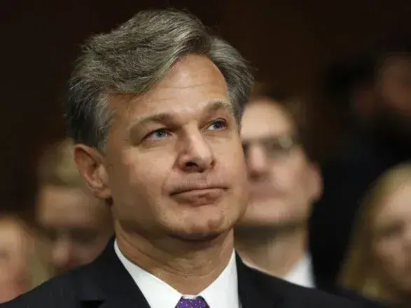 Глава ФБР висловив підтримку підлеглим після публікації досьє про порушення