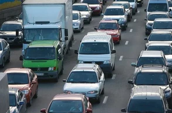 В Києві рівень ранкових заторів становить 5 балів