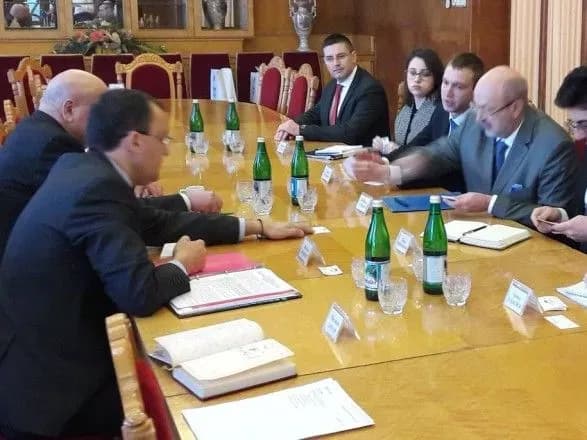 ОБСЄ та МЗС України обговорили мовну статтю освітнього закону