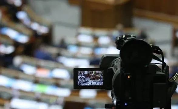 Рада дозволила Парубію підписати закон про приватизацію