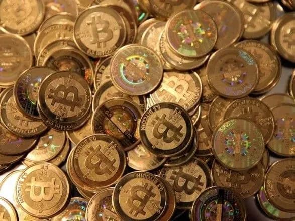 Обшуки у Луцьку: в університеті майнили криптовалюти