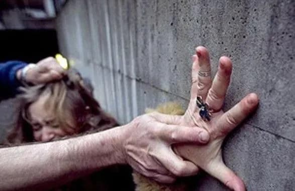 На кордоні з Молдовою впіймали ґвалтівника, якого розшукував Інтерпол