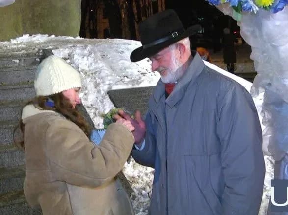 Одна із найстарших пар в Україні одружилась у День закоханих у Житомирі