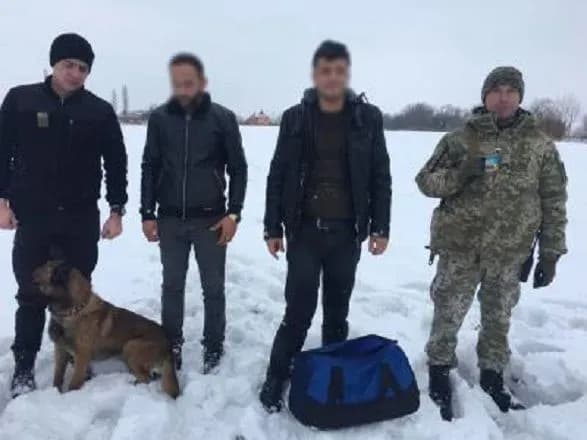 Іноземці в обхід українських прикордонників намагалися пробратися до ЄС