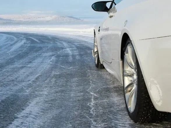 Завтра у Києві очікується мінлива хмарність, на дорогах ожеледиця