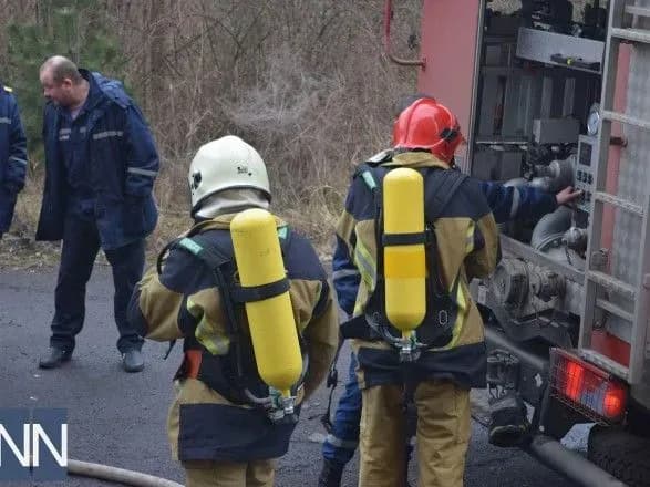 Через пожежу в готелі Ужгорода евакуювали 42 осіб