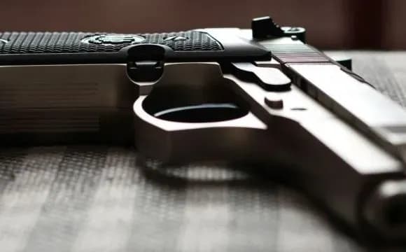 Росіянина засудили до 10 років ув'язнення за вбивство дівчини на Київщині