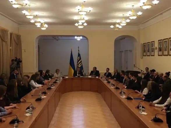 Порошенко анонсував створення Національного фонду досліджень