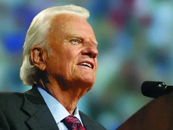 В США умер проповедник и советник 12 президентов США Билли Грэм