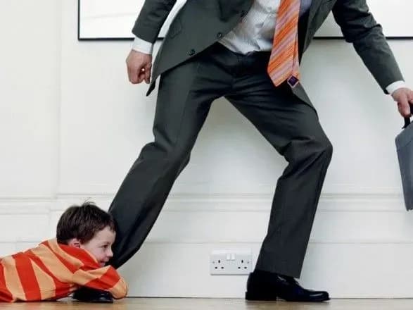 Петренко: 6 тисяч злісних неплатників аліментів оголошені в розшук