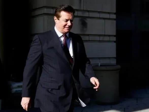 Манафорт попросив у суду звільнити його з-під арешту для участі в похоронах