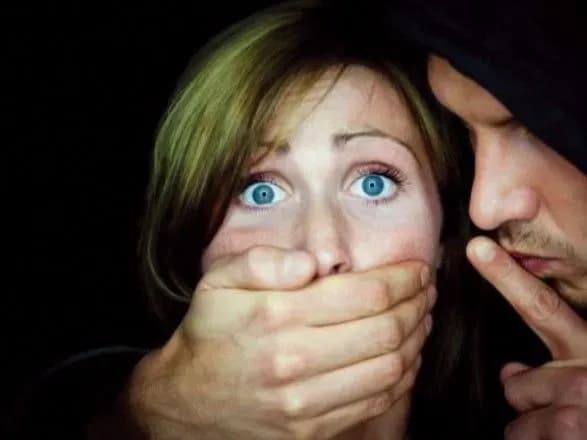 Поліція перекрила міжнародний канал торгівлі людьми