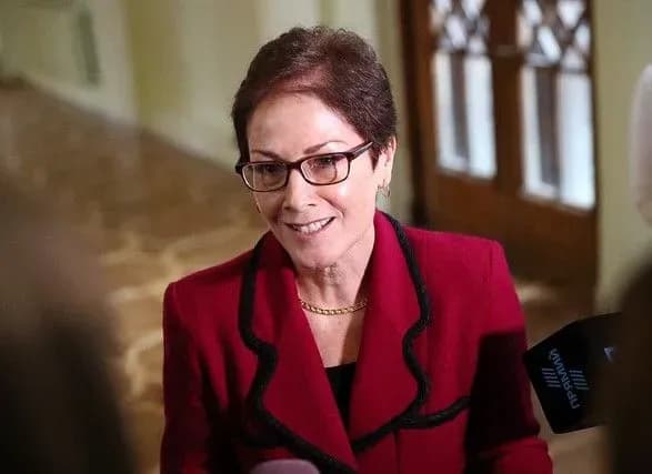 Йованович: санкции против РФ останутся до освобождения Крыма