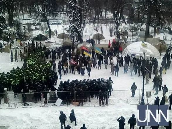 У МВС анонсували відкриття провадження щодо хуліганства через сутички під ВР