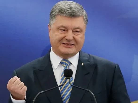Порошенко: Україна готова приймати кораблі з Криму тільки разом з Кримом