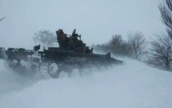 Негода в Україні: обмежено в’їзд вантажівок до 4 міст