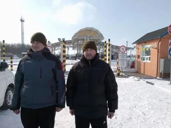 Президенту України доповіли про звільнення двох українців - Геращенко