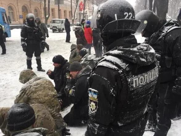 В офісі Омбудсмена нарахували 112 затриманих під час сутичок під ВР