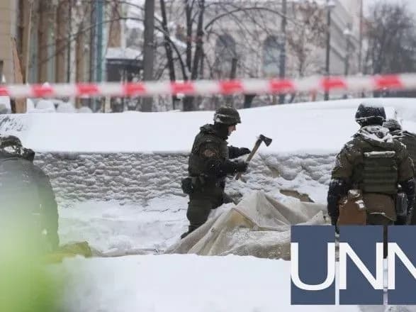 Зіткнення під Радою: 50 осіб затримано, є постраждалі серед активістів та правоохоронців