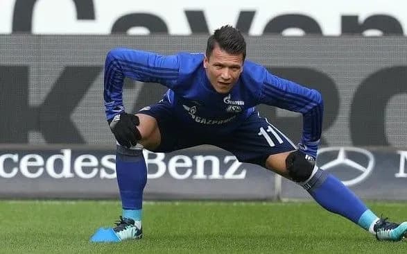 "Шальке" Коноплянки одержало третью подряд победу в Бундеслиге