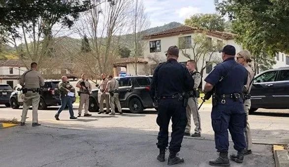 The Associated Press: у США озброєний чоловік захопив заручників у центрі для ветеранів