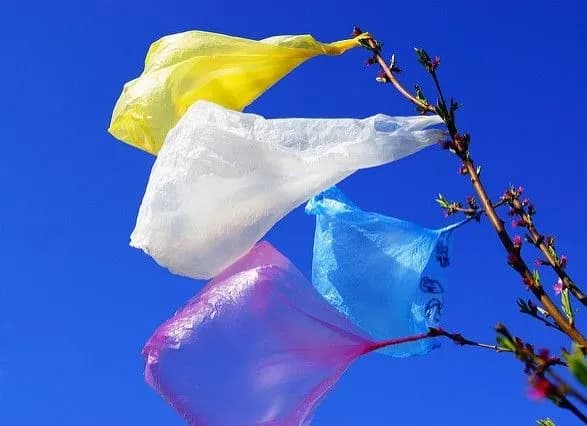 Компанія KIMS запроваджує всеукраїнську логістичну мережу зі збору та утилізації поліетиленового сміття