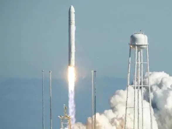 Уряд України бажає відправляти ракети на орбіту з космодрому, збудованого в Австралії