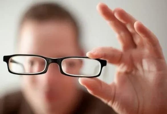 В Україні 60-80% дітей мають вади зору – лікар